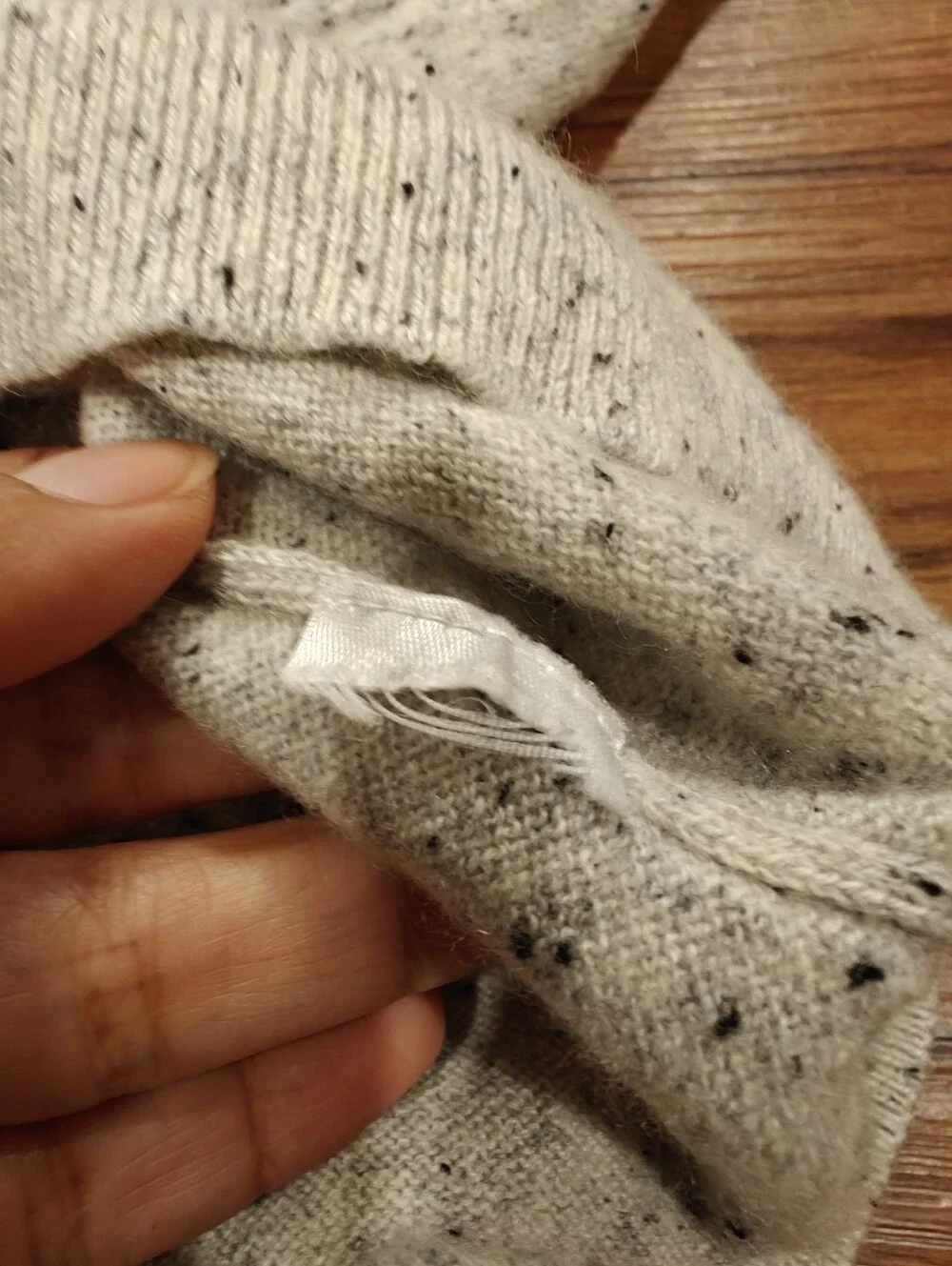 Everlane Cashmere V Neck